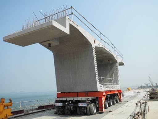 Dragages Hongkong connects Hong Kong, Zhuhai and Macao with help of the NICOLAS MHD G2 SPE